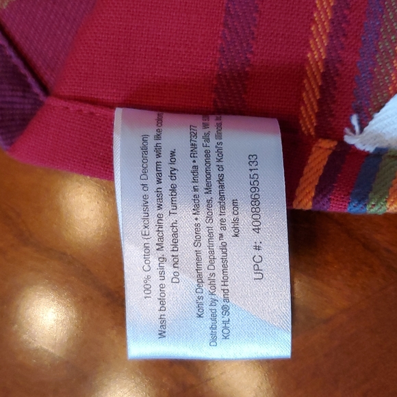 Multiple dish towels blue and white with floral design and red with stripes - Picture 10 of 10